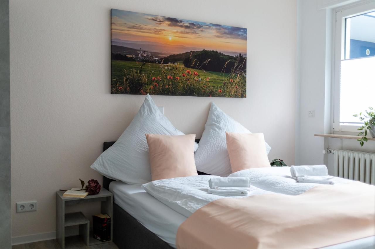 Best Stay Moderne Stadtwohnungen In Huenfeld - Kueche, Schlafsofa, Terrasse Oder Balkon Wlan Smart Tv Extérieur photo