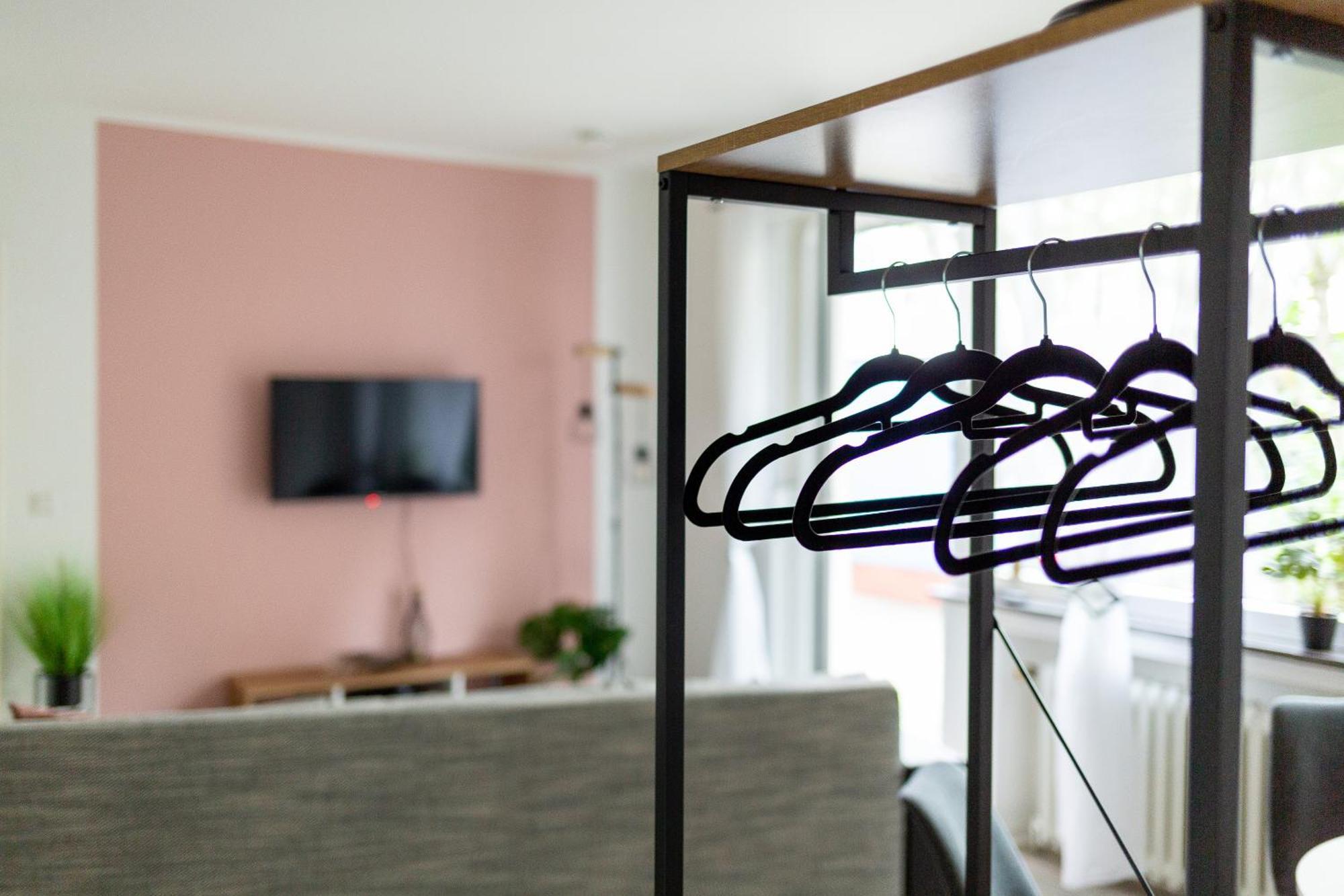 Best Stay Moderne Stadtwohnungen In Huenfeld - Kueche, Schlafsofa, Terrasse Oder Balkon Wlan Smart Tv Extérieur photo